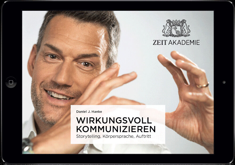 Bild eines Online-Kurses mit dem Titel 'Wirkungsvoll kommunizieren' von der Zeit Akademie. Der Kurs behandelt Storytelling, Körpersprache und Auftreten. Auf einem Tablet-Bildschirm ist ein Mann mit Gesten zu sehen.