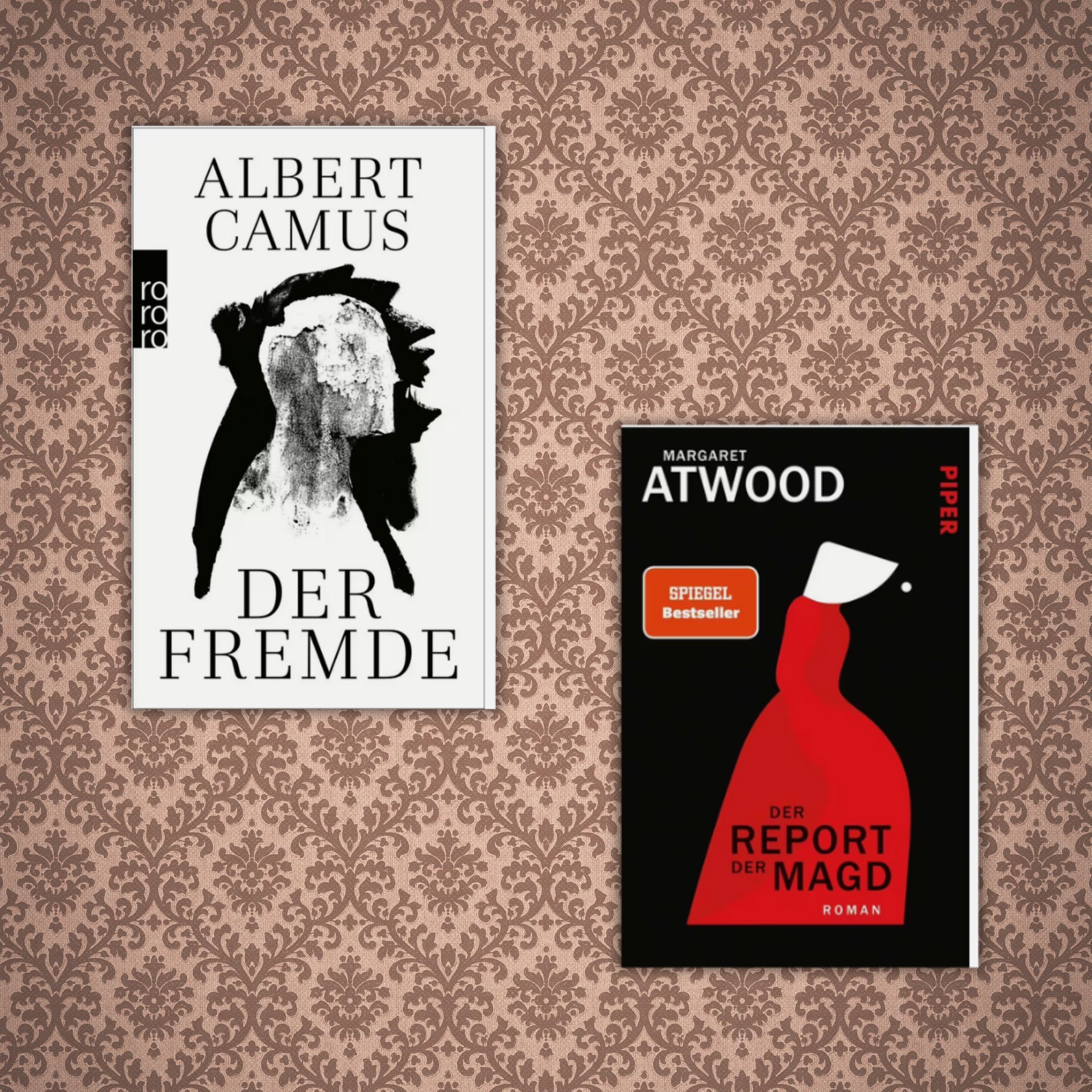 Link zur Kategorie Klassiker, die aktueller denn je sind: Zwei Buchcover auf einer gemusterten Tapete: Links Albert Camus' „Der Fremde“ mit schwarz-weißer, abstrakter Portraitgrafik und großem Titel, rechts Margaret Atwoods „Der Report der Magd“ in Schwarz und Rot mit stilisierter, rot gekleideter Figur und weißer Haube sowie einem „SPIEGEL Bestseller“-Sticker.