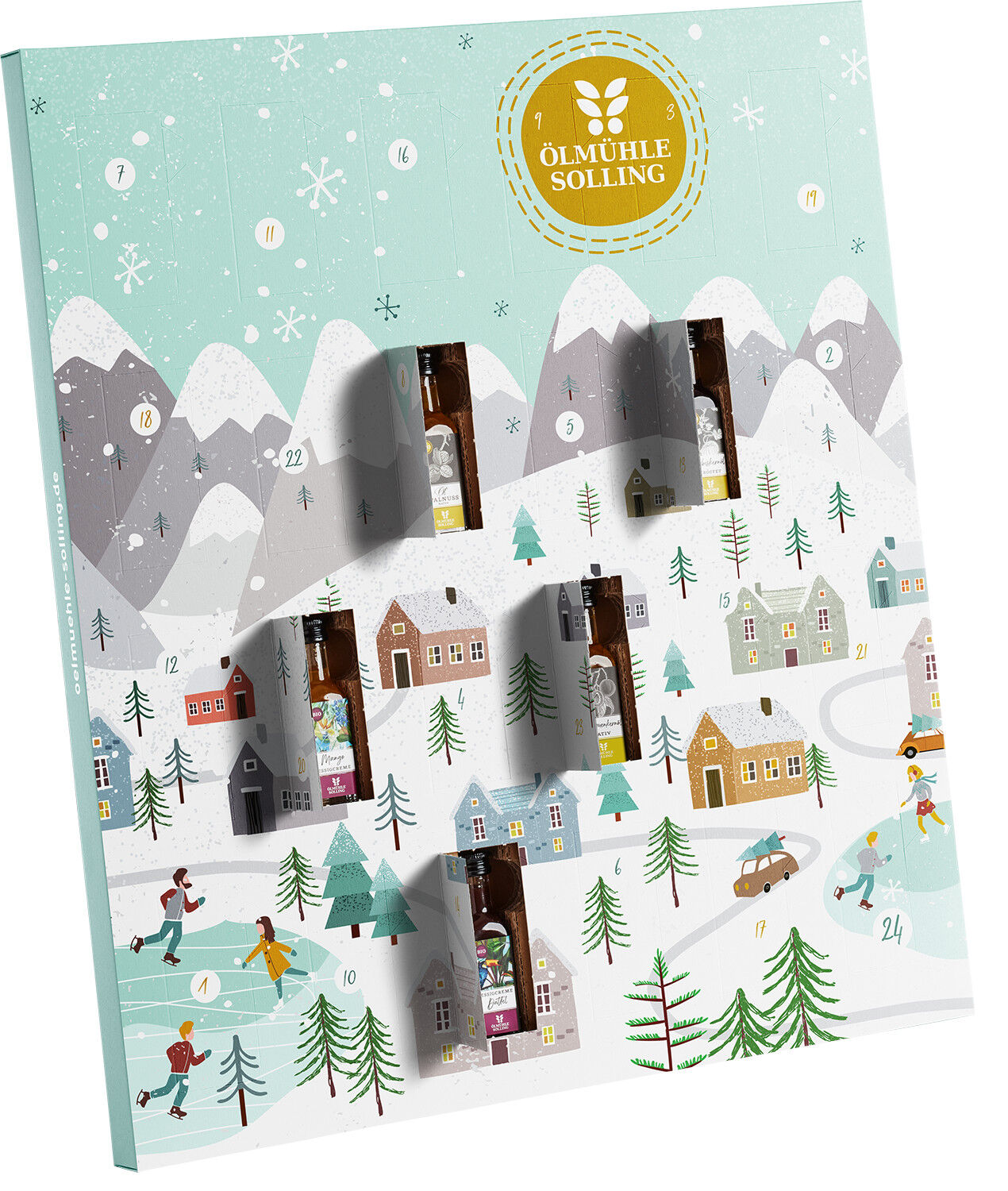 Abgebildet ist ein Adventskalender namens 'Schlittschuhlaufen' von Ölmühle Solling. Das Vorderbild zeigt eine verschneite Winterlandschaft mit Bergen, Häusern und Tannen sowie Menschen, die auf einem zugefrorenen See Schlittschuh laufen. Mehrere der 24 Türchen sind bereits geöffnet und geben kleine Flaschen preis. Das Design ist detailreich und bunt illustriert, mit winterlichen und weihnachtlichen Motiven.