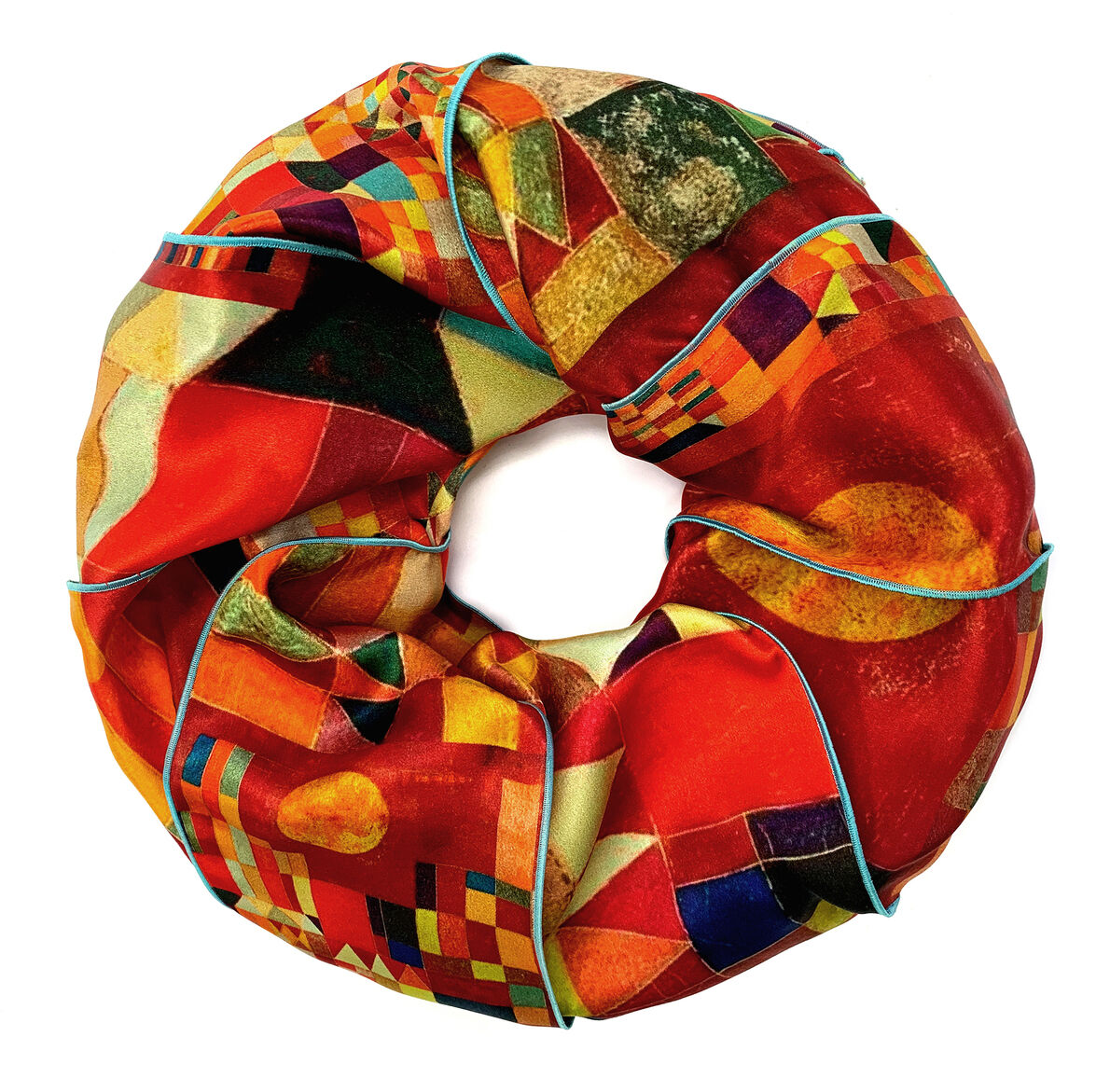 Ein farbenfroher Loopschal, inspiriert von Paul Klees Gemälde »Burg und Sonne«. Der Schal zeigt ein komplexes Muster aus leuchtenden und kontrastreichen Farben wie Rot, Gelb, Grün, Blau und Orange, mit geometrischen Formen und künstlerischer Gestaltung.