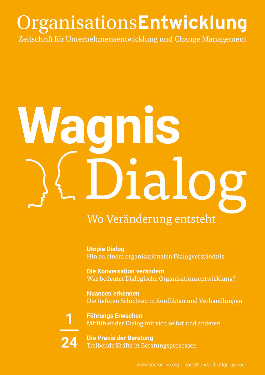Cover der Zeitschrift 'OrganisationsEntwicklung Ausgabe 01/2024: Dialog', mit orangefarbenem Hintergrund und weißen sowie gelben Texten. Themen wie Dialog, Veränderung und Unternehmensentwicklung sind hervorgehoben.