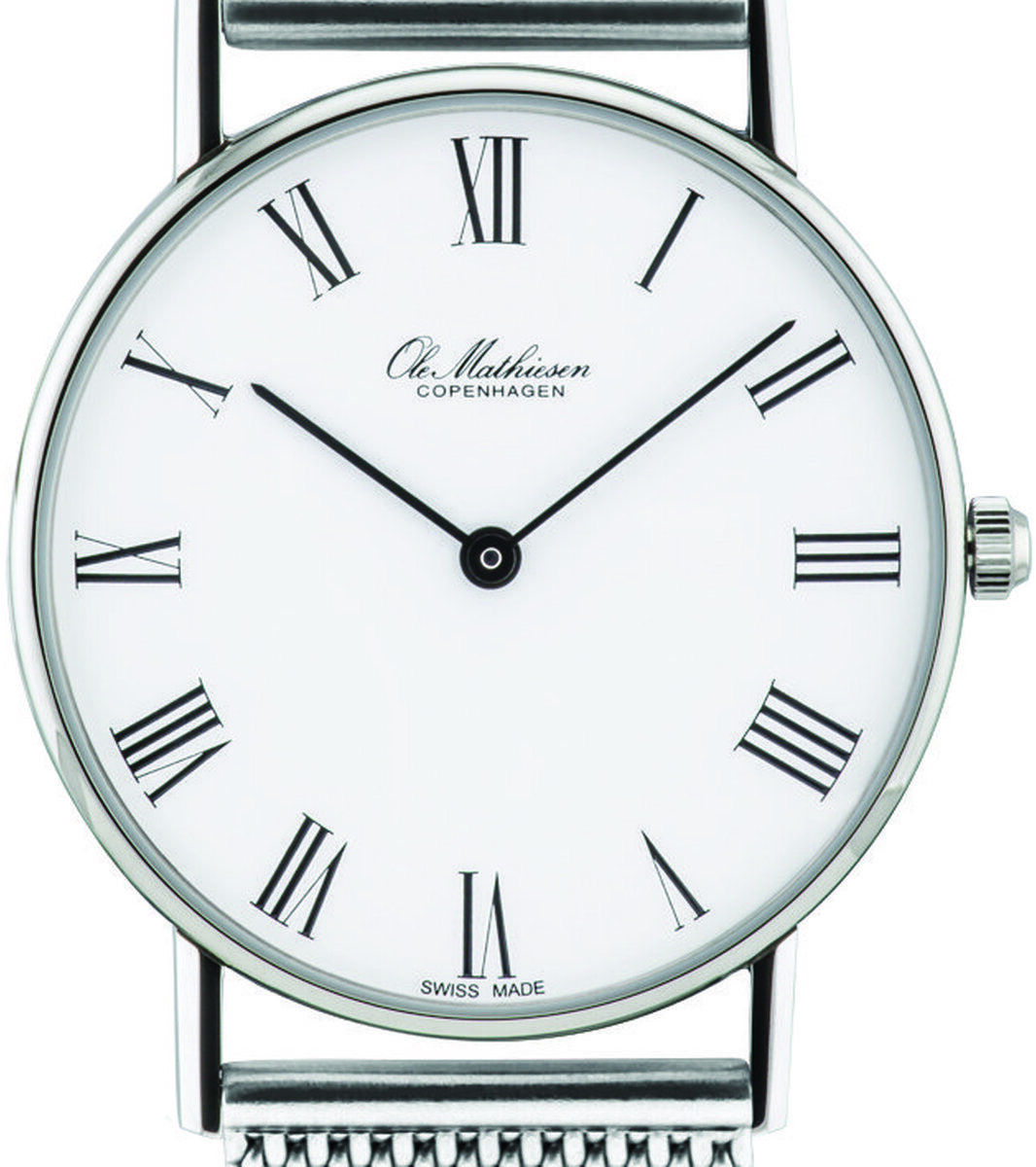 Armbanduhr »Classic Roman« von Ole Mathiesen mit einem weißen Zifferblatt, römischen Ziffern und Edelstahlarmband.