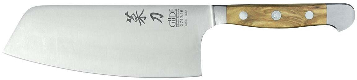 Chinesisches Kochmesser Chai Dao mit einer breiten, rechteckigen Edelstahlklinge und einem Holzgriff mit zwei sichtbaren Nieten. Das Messer hat eine gravierte Schrift und wirkt robust und elegant.