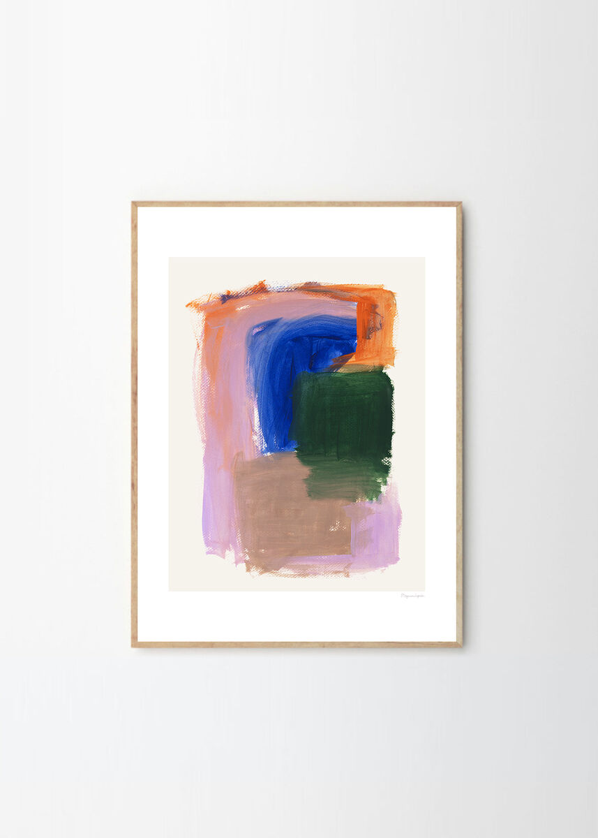 Ein abstraktes Kunstwerk von Berit Mogensen Lopez mit dem Titel 'Improvise'. Es zeigt eine Komposition aus unregelmäßigen Rechtecken in Orange, Blau, Grün, Lila und Beige, gerahmt in einem schlichten Holzrahmen.