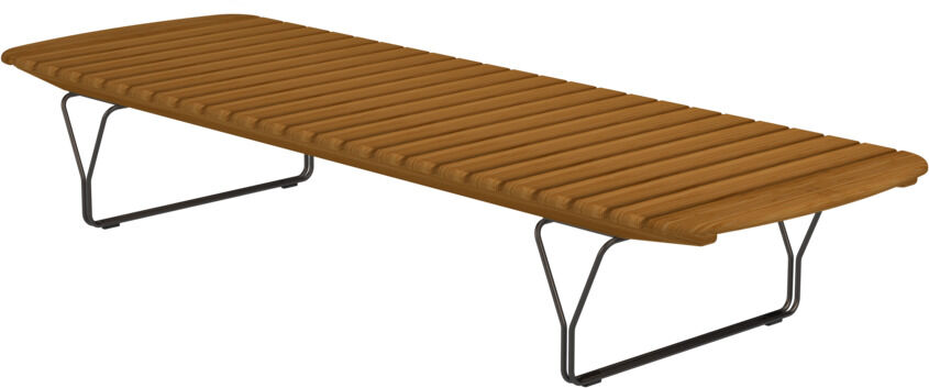 Ein elegantes und modernes Liegesofa mit dem Namen MOLO, aus braunem Holz mit minimalistischen schwarzen Metallbeinen.