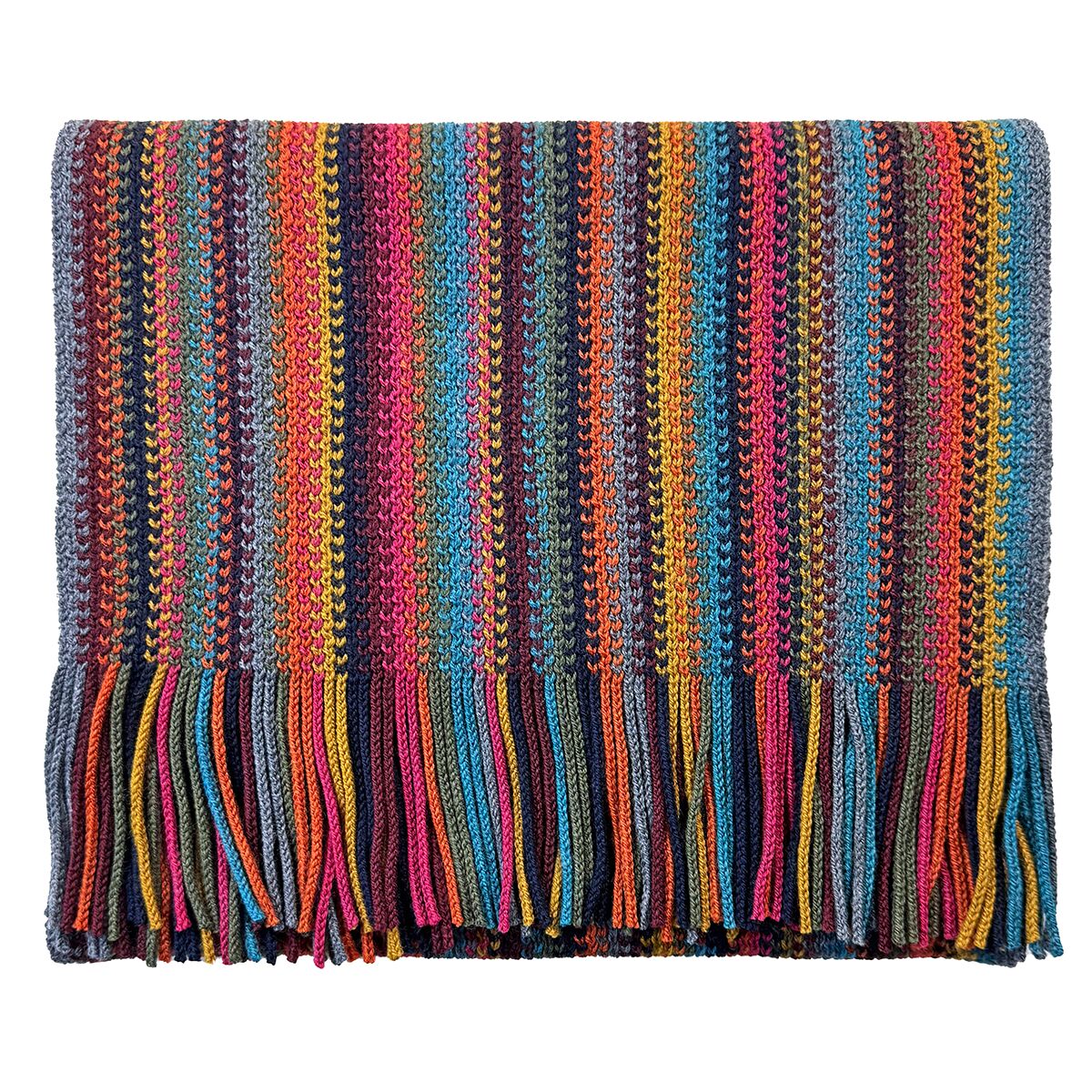 Bunter Merinoschal mit schmalen vertikalen Streifen in Rot, Blau, Gelb, Grün, Orange, Grau und Pink. Der Schal ist rechteckig und an den Enden mit langen, farblich abgestimmten Fransen versehen. Das Design wirkt modern und lebendig.