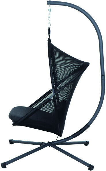Ein moderner Hängesessel mit schwarzem Gestell und schwarzem, ergonomisch geformtem Netzsitz. Der Sessel hängt an einem hakenartigen Aufhängungssystem und steht auf einem stabilen Vier-Bein-Fuß.