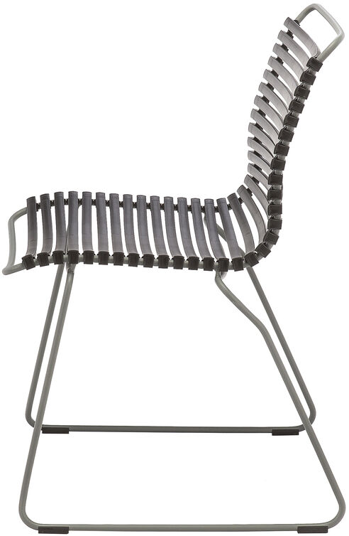 Seitenansicht eines modernen, minimalistischen Esszimmerstuhls ohne Armlehnen, mit einem schwarzen gerippten Sitz und einem grauen Metallrahmen.