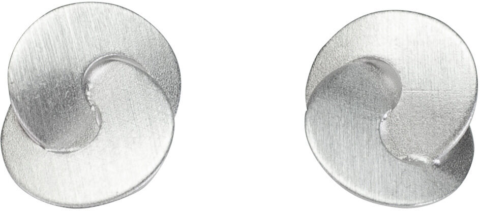 Das Bild zeigt zwei silberfarbene, runde Ohrringen in modernem, verschlungenem Design. Die Oberfläche der Ohrringe ist matt und reflektiert leicht das Licht.