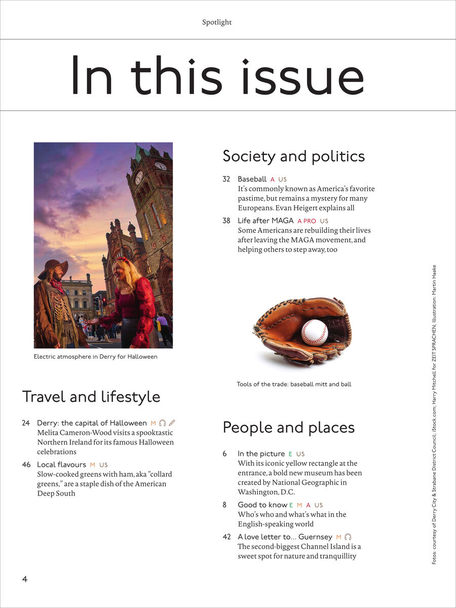 Weiße Inhaltsseite des Spotlight-Magazins mit großer Überschrift „In this issue“. Links ein Foto von kostümierten Menschen vor gotischer Architektur bei Dämmerung in Derry zu Halloween; daneben ein Baseballhandschuh mit Ball. Rubriken: Society and politics, Travel and lifestyle sowie People and places mit englischen Artikeltiteln und Seitenzahlen.
