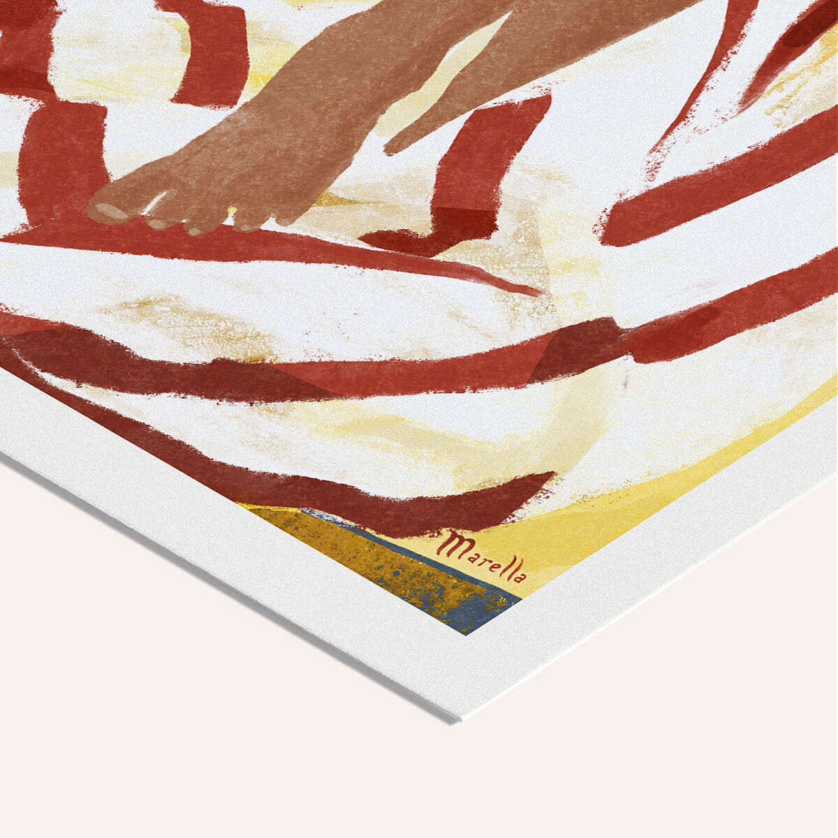 Illustration eines gerahmten Posters mit abstrakter Darstellung einer Person, die mit einer Tasse Kaffee auf einem gestreiften Kissen oder Stoff sitzt, inspiriert von Marco Marella. Die Szene vermittelt eine gemütliche und entspannte Atmosphäre, ideal für Literatur- und Kaffeeliebhaber.