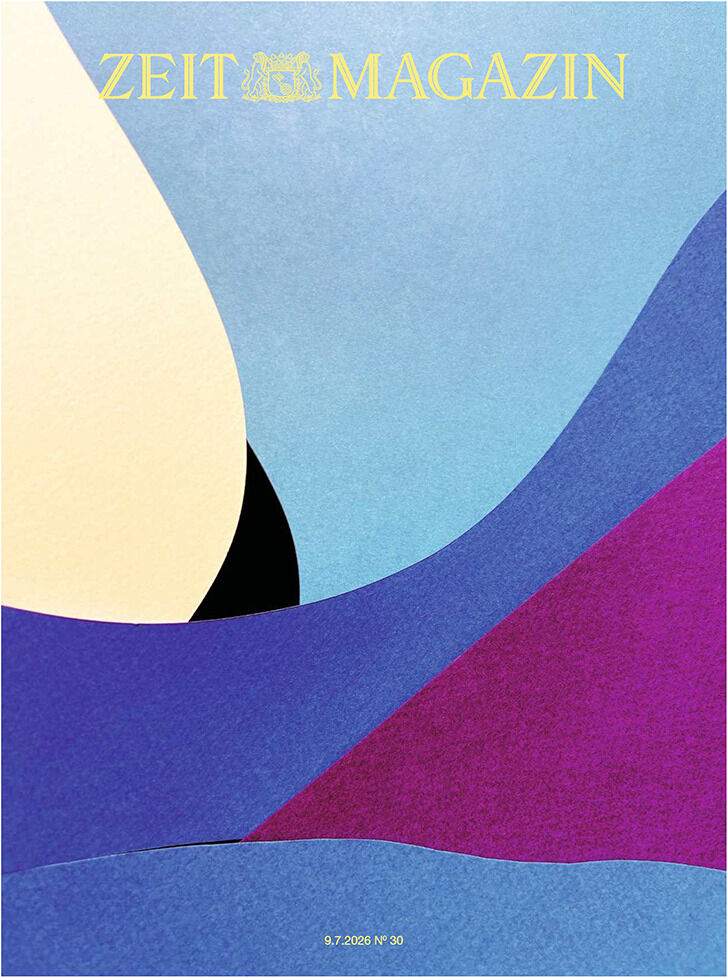 Cover der ZEIT Magazin Ausgabe 30/26 mit abstraktem, künstlerischem Design. Grobe Farbflächen in Beige, Schwarz, unterschiedlichen Blautönen und Violett überlappen sich und ergeben eine moderne, harmonische Komposition. Titel in gelber Schrift.