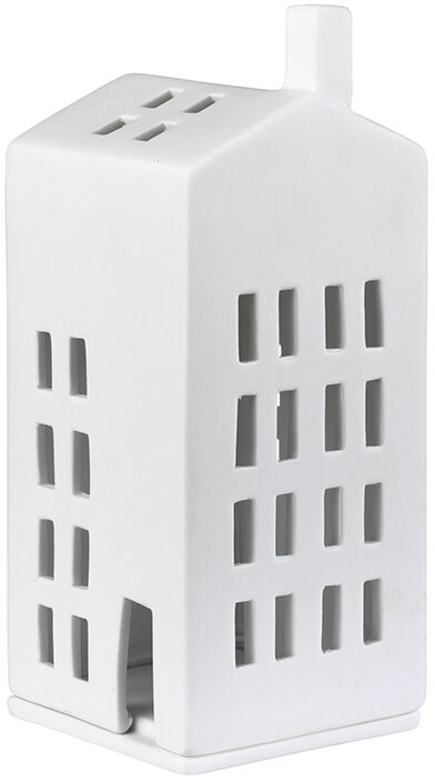 Ein weißes Keramikhaus mit kleinen Fenstern und einer Öffnung für ein Teelicht. Es ist schlicht und minimalistisch gestaltet, geeignet als Dekoration oder Teelichthalter.