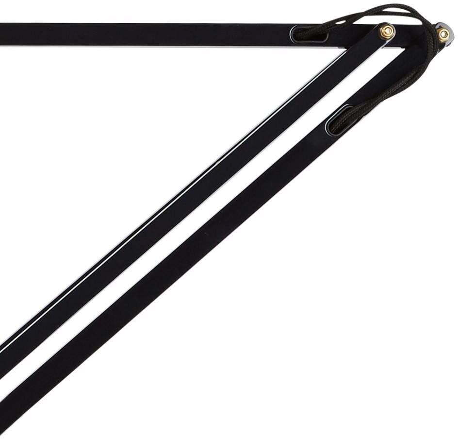 Seitenansicht einer eleganten Tischleuchte der Marke Anglepoise Original 1227 mit schwarzem, verstellbarem Arm und Messing-Details.