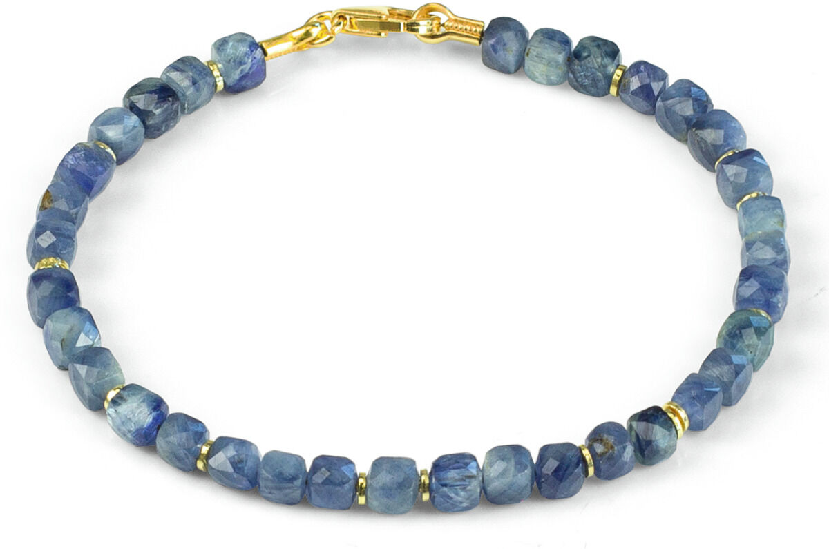 Ein Armband aus kleinen, glänzenden Glasperlen in Blautönen mit goldfarbenen Zwischenelementen. Das Armband liegt kreisförmig arrangiert neben einer passenden Halskette auf weißem Hintergrund. Die Schmuckstücke wirken modern und elegant.