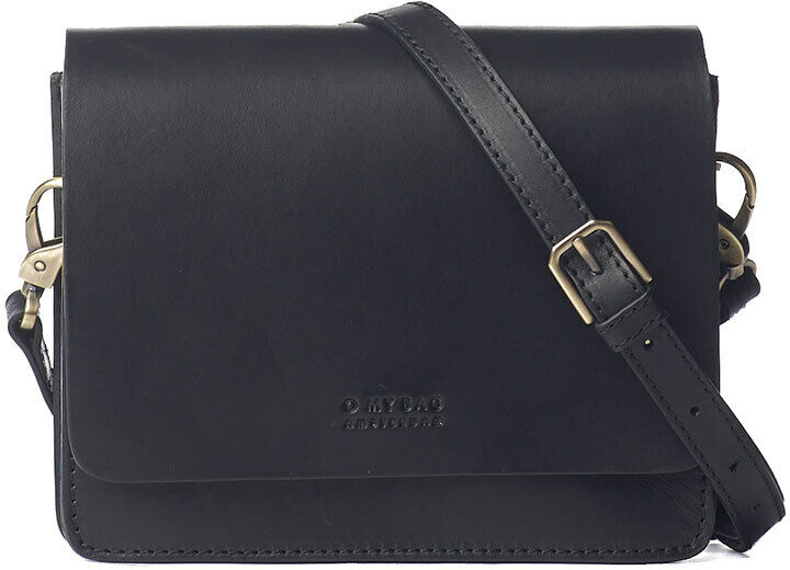 Schwarze Mini-Schultertasche aus Leder mit einem verstellbaren Riemen und goldenen Schnallen.