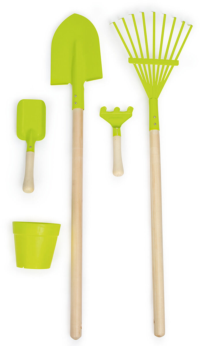 Ein Gartentrolley mit Werkzeug-Set für Kinder, bestehend aus einer Schaufel, einer kleinen Schaufel, einem Rechen, einer kleinen Harke und einem kleinen grünen Eimer. Die Werkzeuge haben grüne Köpfe und Holzgriffe.