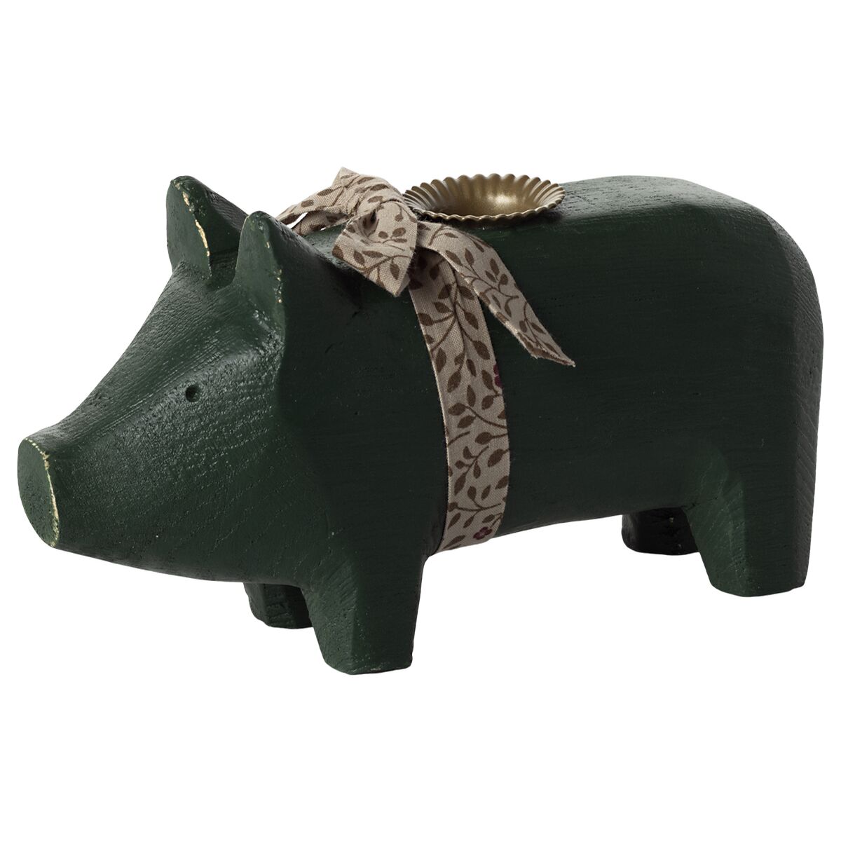 Ein mittlerer, dunkelgrüner Kerzenhalter in Form eines Schweins aus Holz, mit einer beige-gemusterten Schleife um den Hals und einer goldenen Halterung für eine Kerze auf dem Rücken. Das Produkt steht auf vier Beinen und wirkt rustikal dekorativ.
