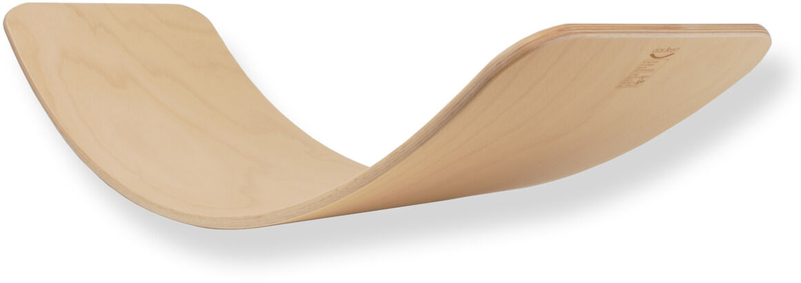 Ein Balance Board aus Holz, geölt, in einer geschwungenen Form, geeignet für Gleichgewichtstraining und Bewegung.