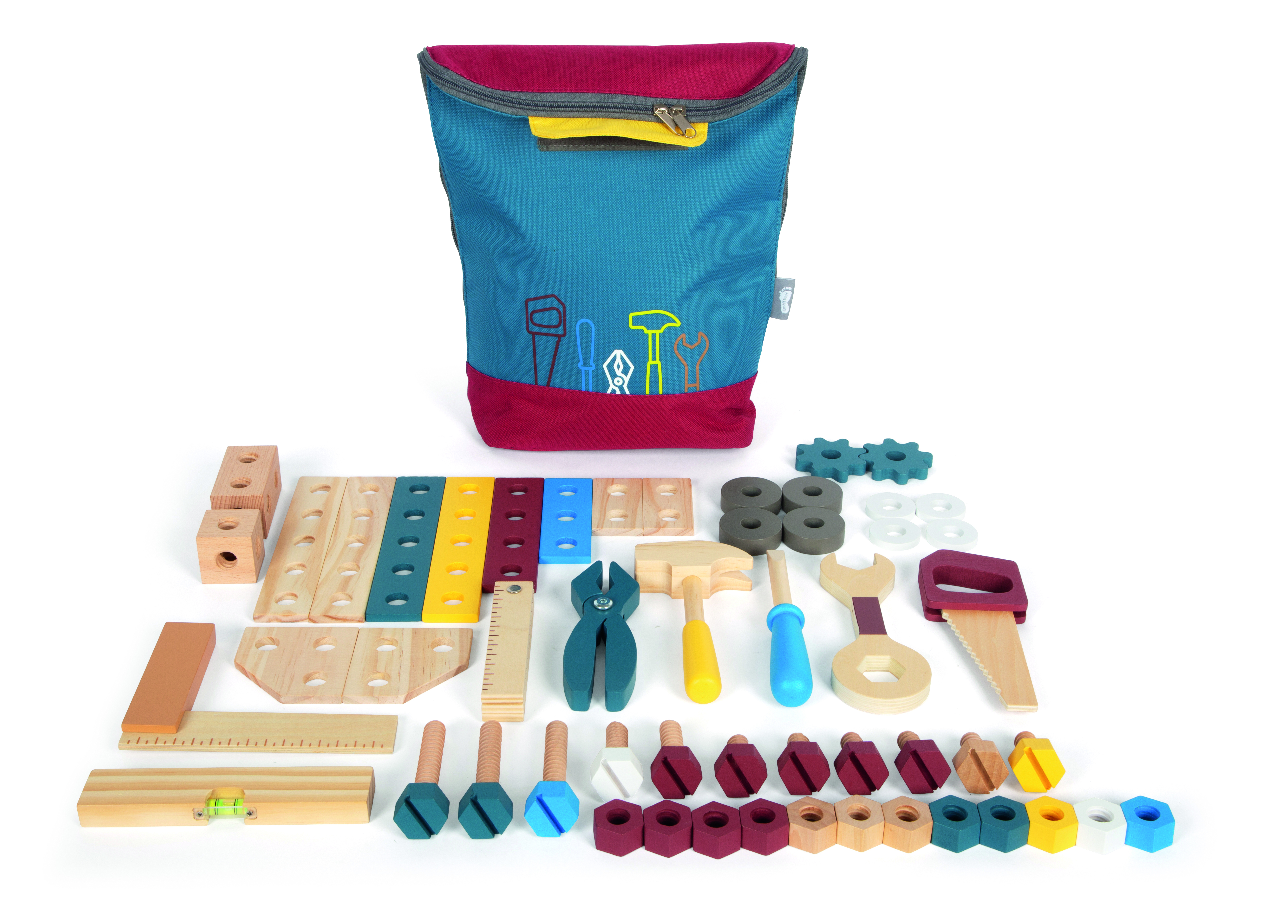 Abbildung eines Werkzeugrucksacks für Kinder der Marke Workshop. Der Rucksack ist in Blau und Rot gehalten und zeigt Werkzeuggrafiken. Vor dem Rucksack sind verschiedene Holzwerkzeuge und Zubehörteile, darunter Schrauben, Muttern, Werkzeugleisten, Zangen und Säge, ordentlich ausgebreitet. Das Set ist für Kinder und den spielerischen Umgang mit Handwerksmaterialien konzipiert.