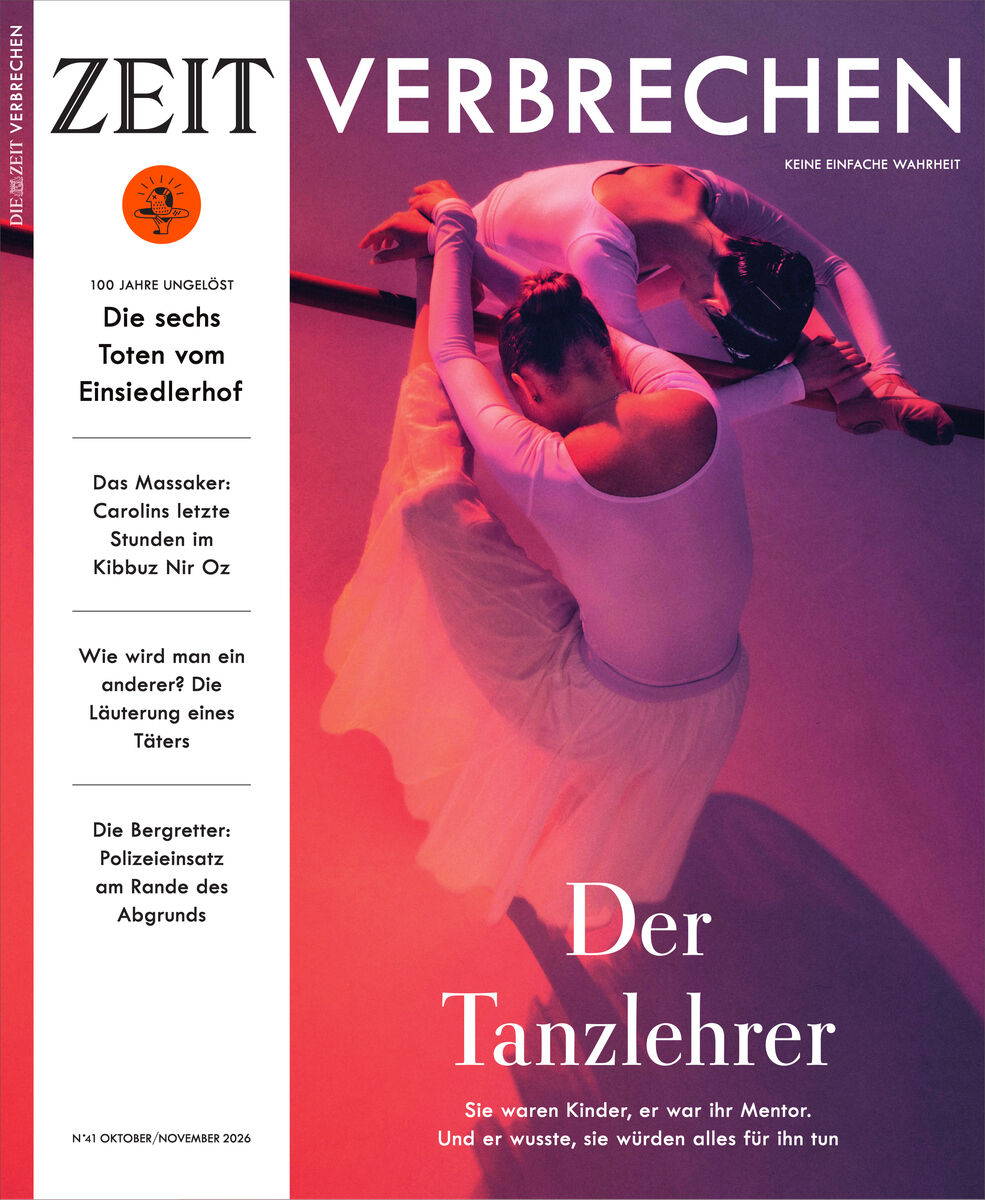 Titelbild des Magazins ZEIT VERBRECHEN mit dem Titelthema 'Der Tanzlehrer'. Zu sehen sind zwei tanzende Personen in rosa und weißer Kleidung, vor einem lila Grund. Links Themenvorschau: ungelöste Kriminalfälle, Polizeieinsatz und Ermittlungen. Modernes, klar strukturiertes Design.