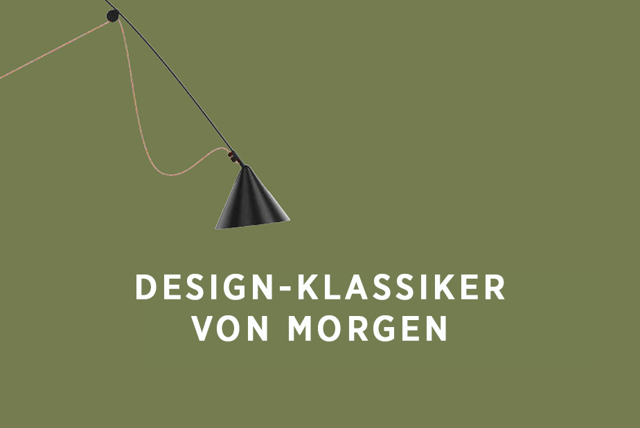 Schwarze Designlampe mit langem Arm vor grünem Hintergrund und Text 'Design-Klassiker von morgen'