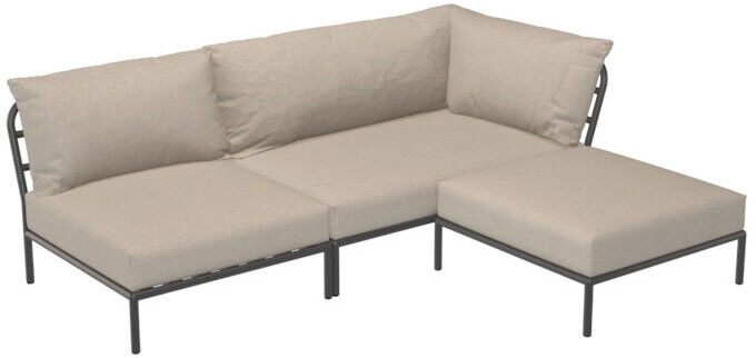 Eine beige, modular aufgebaute Lounge-Ecksofa mit einem rechten Eck, bestehend aus einer Metallrahmen und einer gepolsterten Sitz- und Rückenfläche. Das Set ist für den Außenbereich geeignet, komfortabel und modern gestaltet.