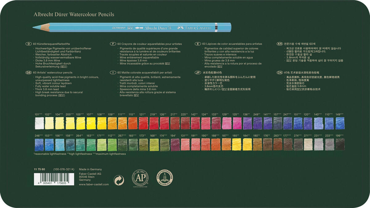 Metall-Etui mit 60 verschiedenen Albrecht Dürer Aquarellfarbstiften von Faber-Castell, dargestellt auf dunklem Hintergrund mit abgebildeter Farbtabelle und Produktinformationen in mehreren Sprachen.