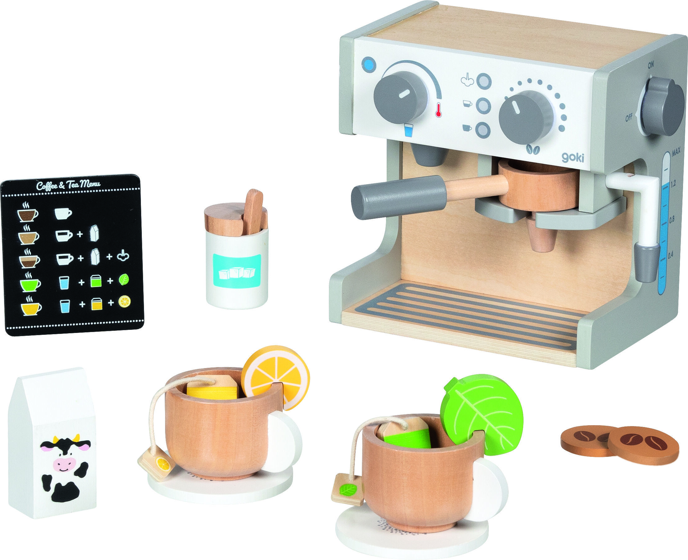 Holz-Kaffee- und Teestation mit Espressomaschine, zwei Holztassen mit dekorativen Zutaten, Zubehör wie Milch, Teedose, Espresso-Kapseln und Speisekarte vor weißem Hintergrund. Perfekt für kindliches Rollenspiel und Lernzwecke.