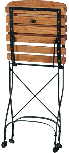 Ein klappbarer Gartensessel aus Holz mit Metallrahmen, der im zusammengefalteten Zustand gezeigt wird. Die Holzlatten sind braun und der Metallrahmen ist schwarz.