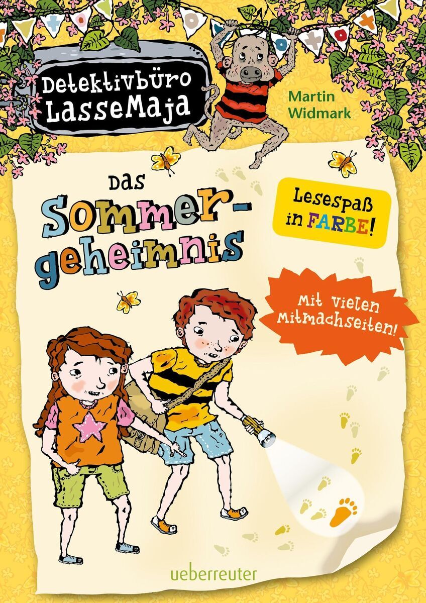 Das Bild zeigt das Cover des Buches 'Detektivbüro LasseMaja - Das Sommergeheimnis' von Martin Widmark. Auf dem Cover sind zwei Kinder abgebildet, die mit einer Taschenlampe leuchten. Der Hintergrund ist hellgelb mit bunten Illustrationen und Texten in verschiedenen Farben.