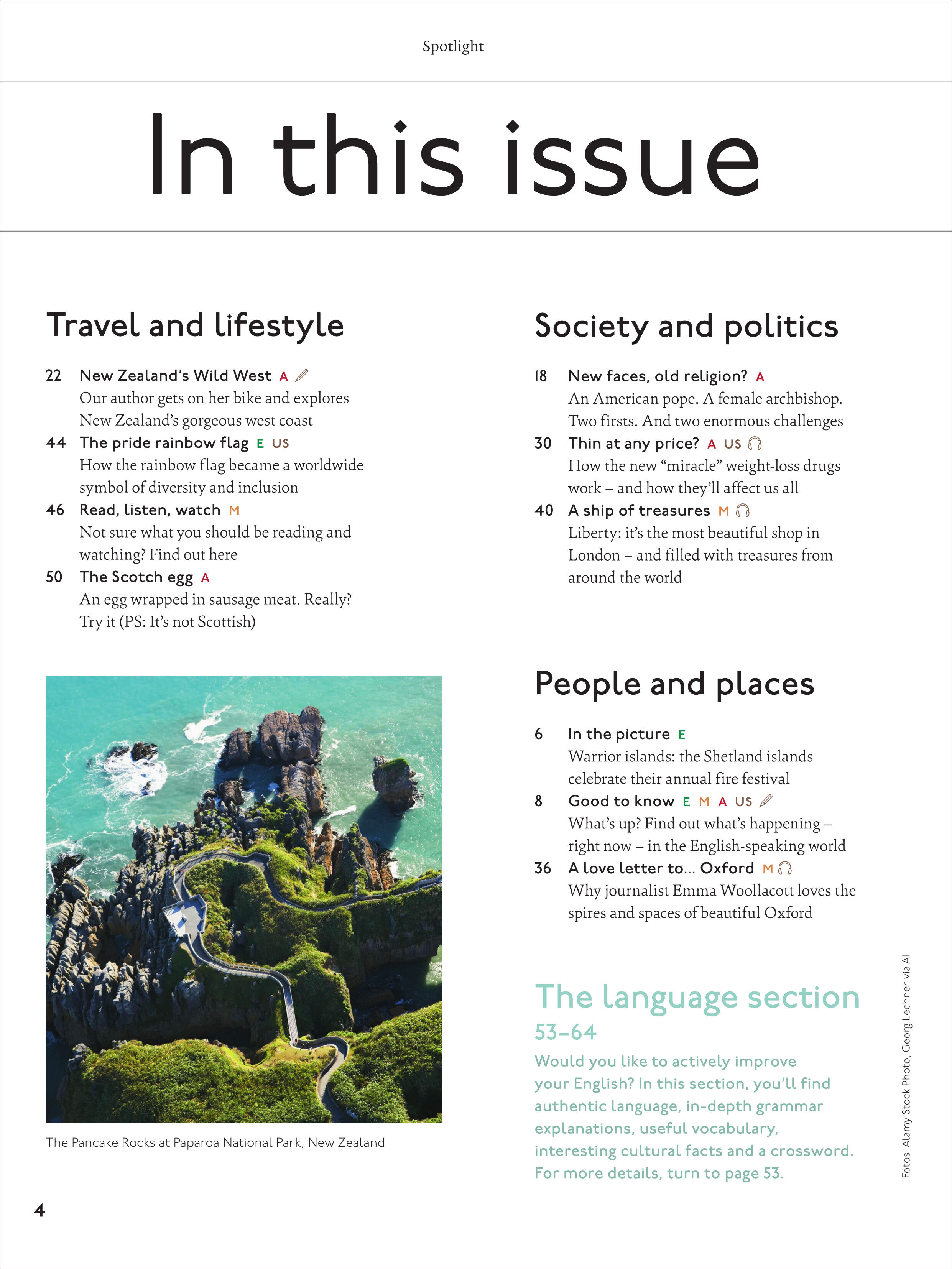 Eine Magazinseite mit Inhaltsverzeichnis, das die Rubriken "Travel and lifestyle", "Society and politics" und "People and places" auflistet. Unten links ein Farbfoto der Pancake Rocks im Paparoa Nationalpark, Neuseeland: beeindruckende Felsen umgeben von grünem Wasser und Vegetation. Klar strukturierter, sachlicher Seitenaufbau.