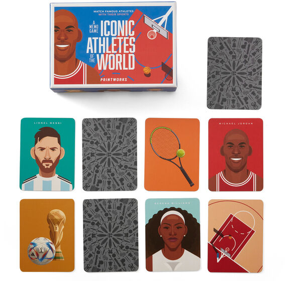 Das Bild zeigt das Memospiel 'Ikonische Athleten der Welt'. Die Schachtel hat ein auffälliges Design mit roten und blauen Farbtönen. Es gibt mehrere Spielkarten mit Illustrationen von berühmten Athleten in verschiedenen Farben, darunter Grün, Braun, Orange und Weiß. Jede Karte zeigt eine Sportikone oder sportliche Ausrüstung.