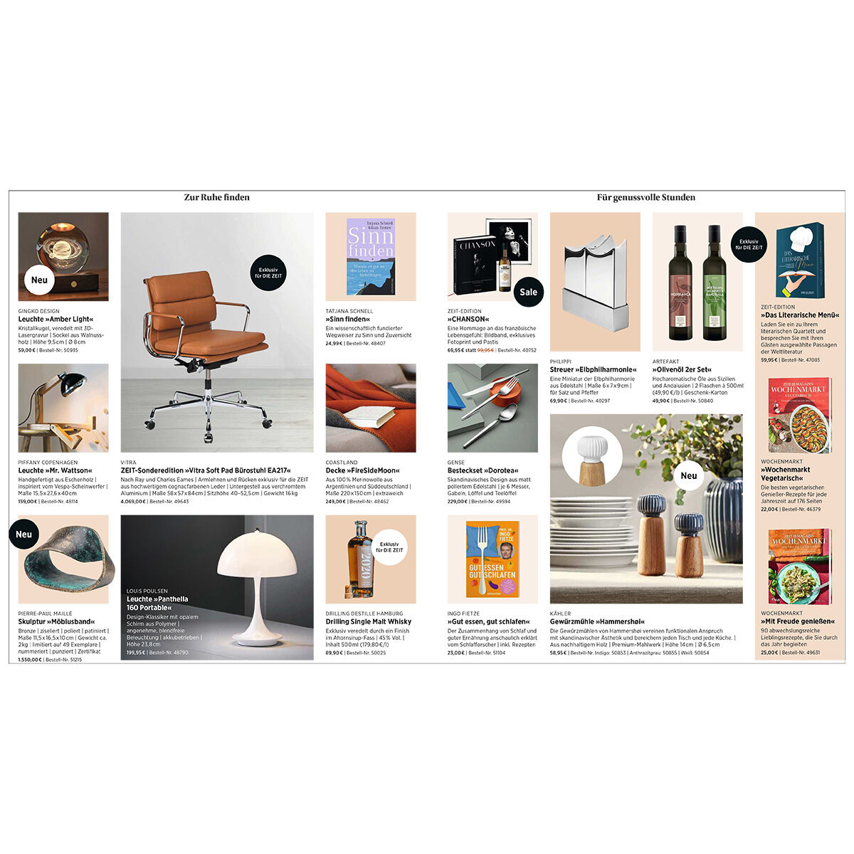 Doppelseitiger Katalogausschnitt mit hochwertigen Produktbildern, darunter ein brauner Designer-Bürostuhl, eine weiße Tischleuchte, Geschenkideen wie hochwertige Öle, Gewürze, Whiskey und Bücher. Klare Struktur, moderne Typografie und neutrale Farbpalette mit Akzentfarben für Neuheiten und Angebote.