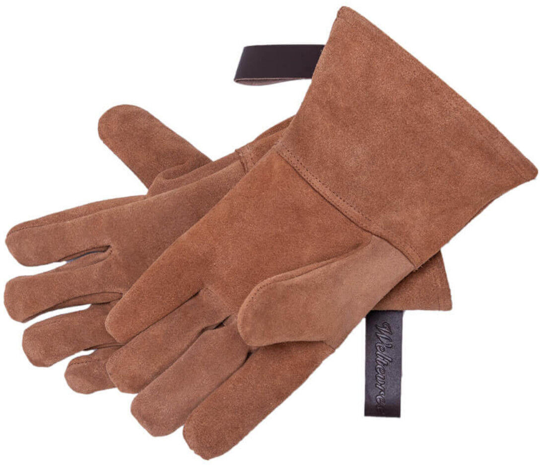 Ein Paar braune Handschuhe aus Rindleder mit einer braunen Lasche, die den Namen des Herstellers trägt. Die Handschuhe wirken robust und hochwertig.