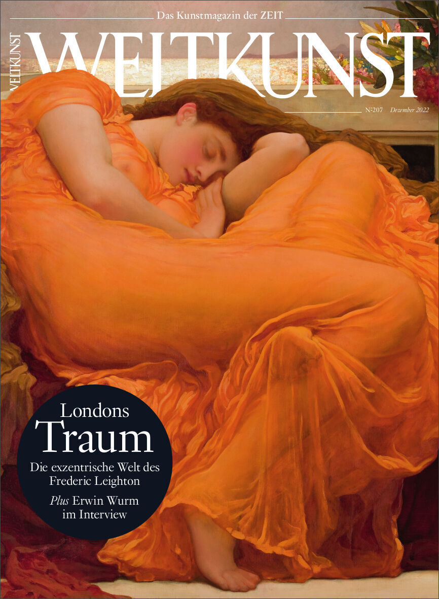 Das Cover des Kunstmagazins WELTKUNST 207/22 zeigt ein Gemälde von Frederic Leighton mit einer schlafenden Frau in einem leuchtend orangenen Kleid. Der Titel lautet 'Londons Traum'. Dies ist die Dezember 2022 Ausgabe.