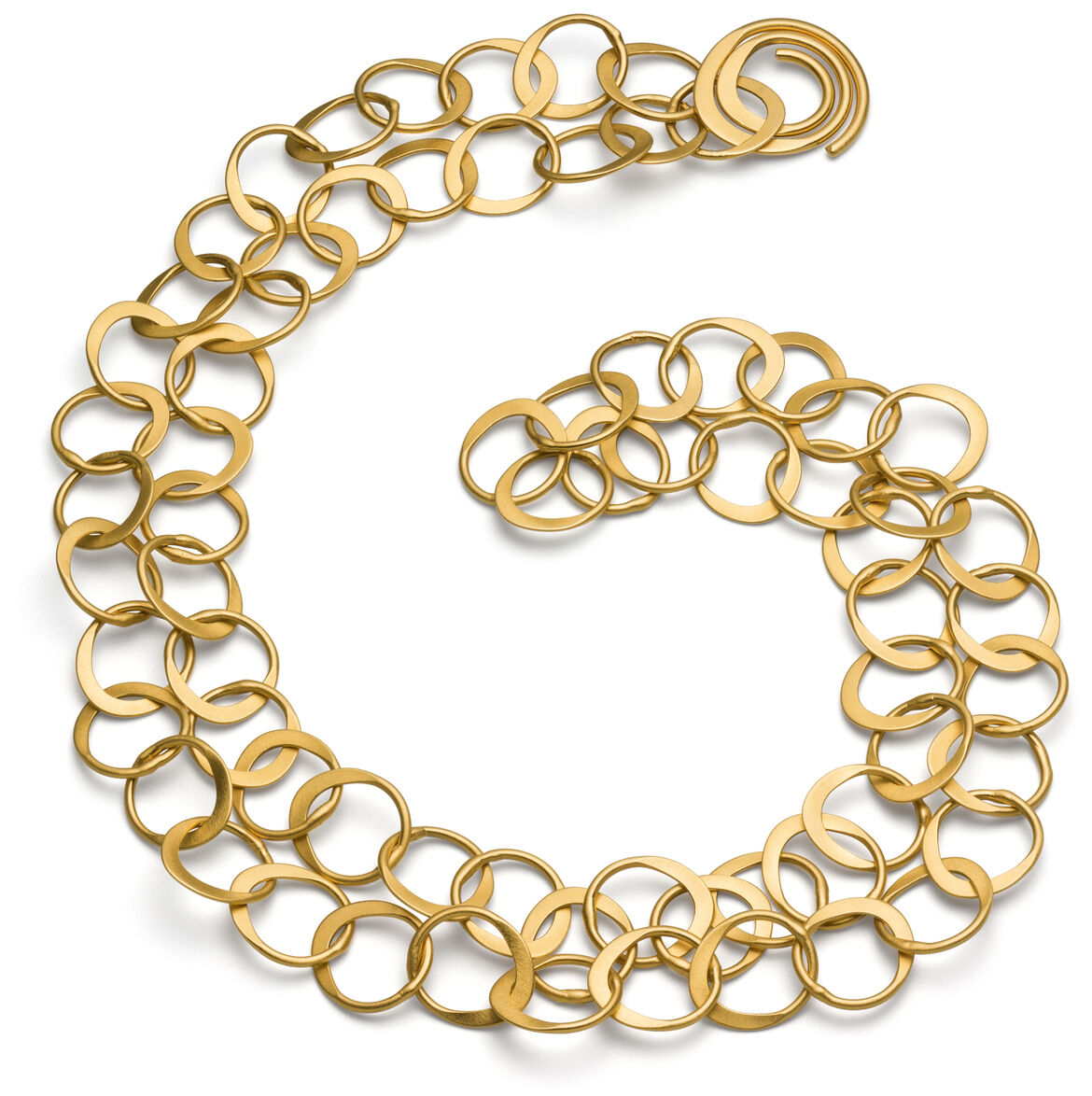Goldene Doppelkette aus vergoldetem Silber mit ineinandergreifenden Kreisen.