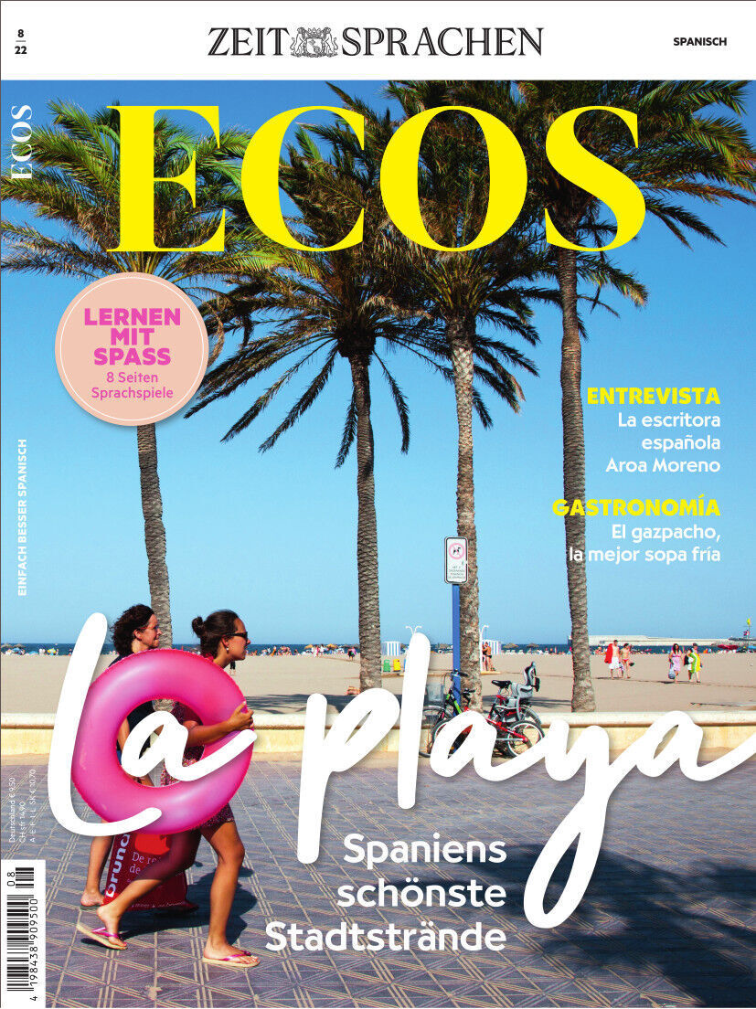 Titelseite der Zeitschrift ECOS Ausgabe 08/2022. Die Überschrift 'La playa' und Diskussionen über Spaniens schönste Stadtstrände. Im Hintergrund sind Palmen und ein sonniger Strand mit klarem blauem Himmel zu sehen.
