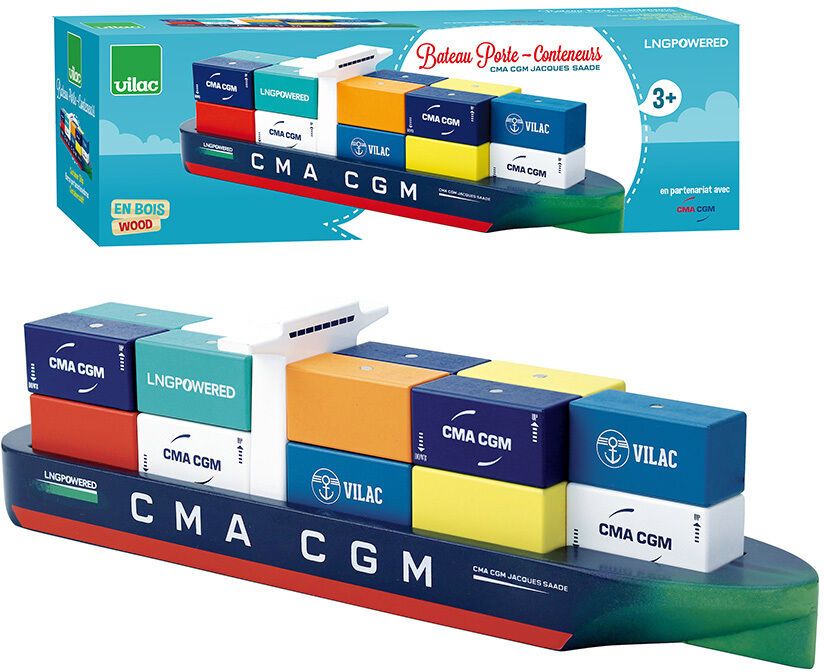 Buntes Holzspielzeug in Form eines Containerschiffs mit farbigen Containern. Geeignet für Kinder ab 3 Jahren. Enthält die Aufschrift 'CMA CGM' und wird in einer hübsch illustrierten Verpackung geliefert.