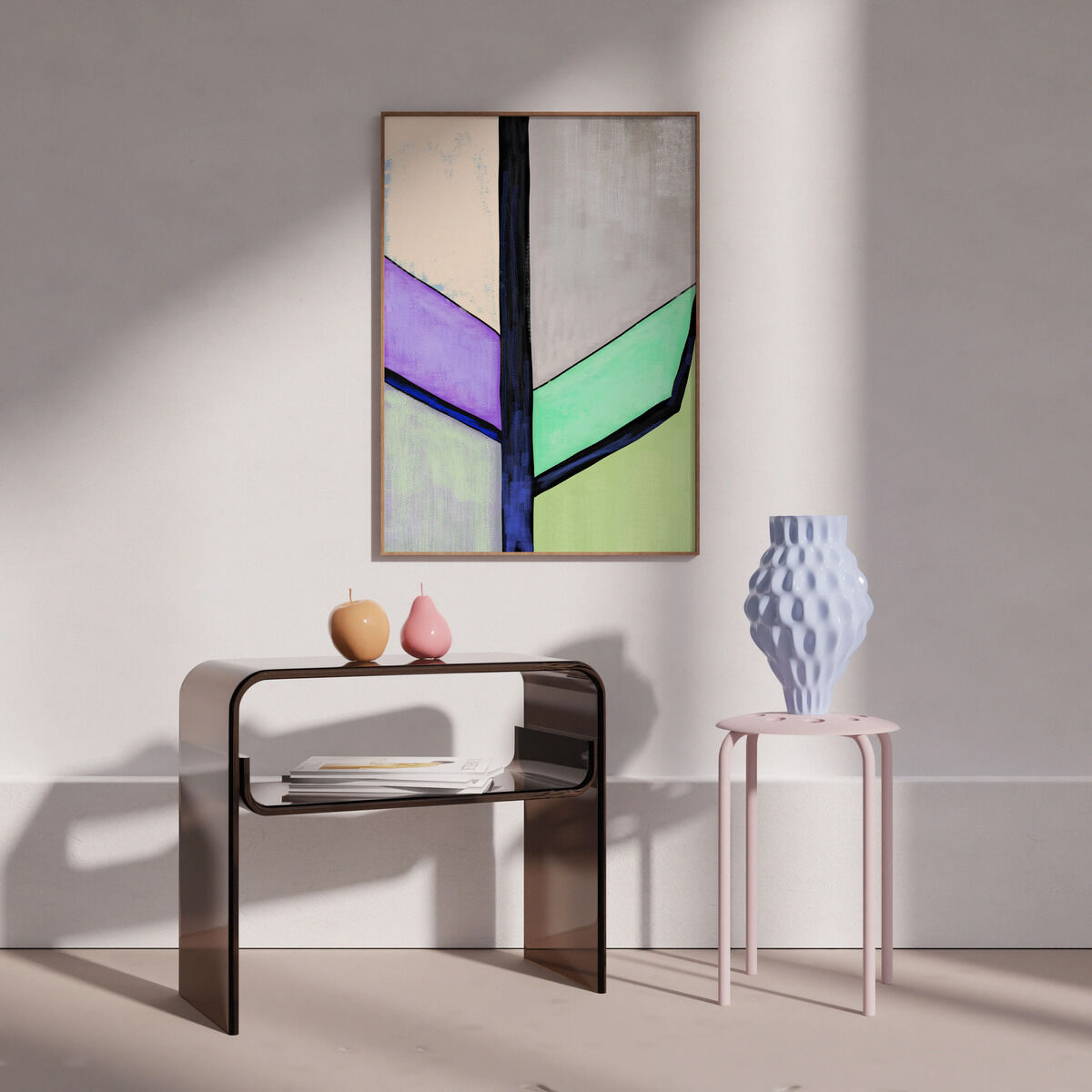 Leinwandbild 'Weent' mit abstrakten, geometrischen Farbfeldern in Violett, Mintgrün, Creme und Schwarz. Das moderne Kunstwerk hängt zentral an einer hellen Wand über einem minimalistischen Tisch mit Kerzendekorationen und einer strukturierten Vase.