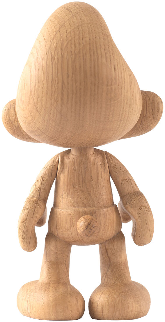 Eine Holzfigur in Form eines Schlümpfs, aus natürlichem Holz gefertigt, minimalistisch und ohne Gesichtszüge, mit einem konischen Hut und abgerundeten Körperteilen.