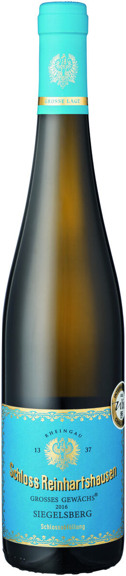Eine Flasche ZEIT-Weinedition »Rheingau« Weißwein vom Weingut Schloss Reinhartshausen. Die Flasche zeigt ein blaues, golden verziertes Etikett.