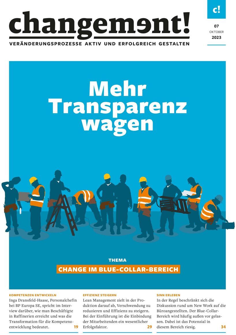 Cover der Ausgabe 07/2023 des Magazins 'changement', zeigt silhouettes von Industriearbeitern und den Slogan 'Mehr Transparenz wagen'.