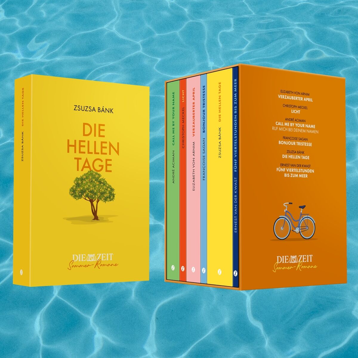 Buchset der ZEIT-Edition mit dem Titel 'Sommer-Romane'. Das Set enthält mehrere Bücher mit verschiedenen bunten Covern. Ein Buch mit gelbem Einband und einer Illustration eines Baumes steht neben dem Schuber, der ebenfalls mit bunten Farben gestaltet ist und ein Fahrrad zeigt. Der Hintergrund ist ein blaues Wasserbild.