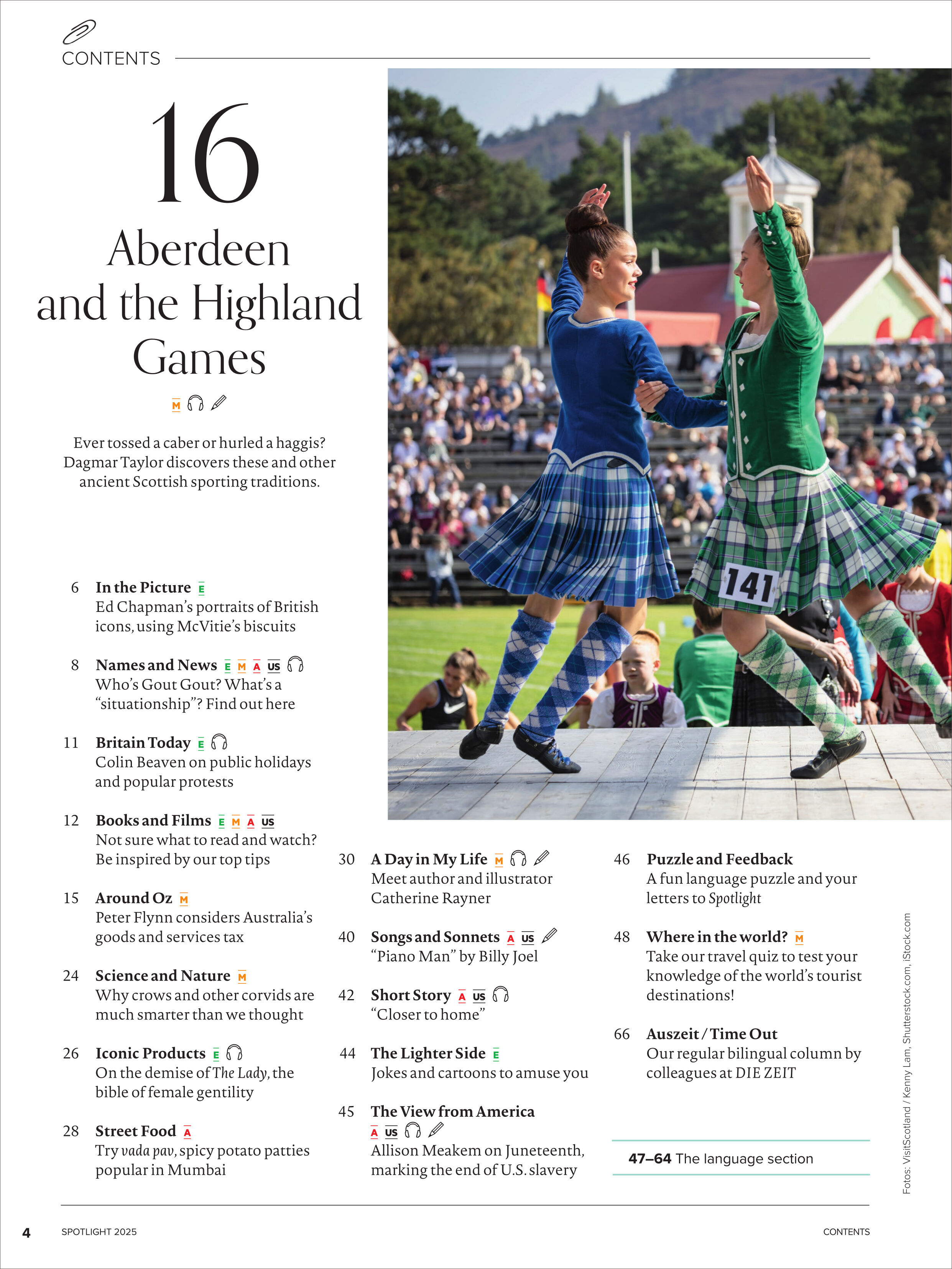 Das Titelbild des Magazins Spotlight 8/2025 zeigt zwei Menschen in traditionellen schottischen Kilts, die fröhlich bei den Highland Games in Aktion sind. Im Hintergrund sitzt ein Publikum auf einer Tribüne. Die Farben der Kilts sind blau und grün. Hauptthema des Magazins ist Aberdeen und die schottische Kultur.