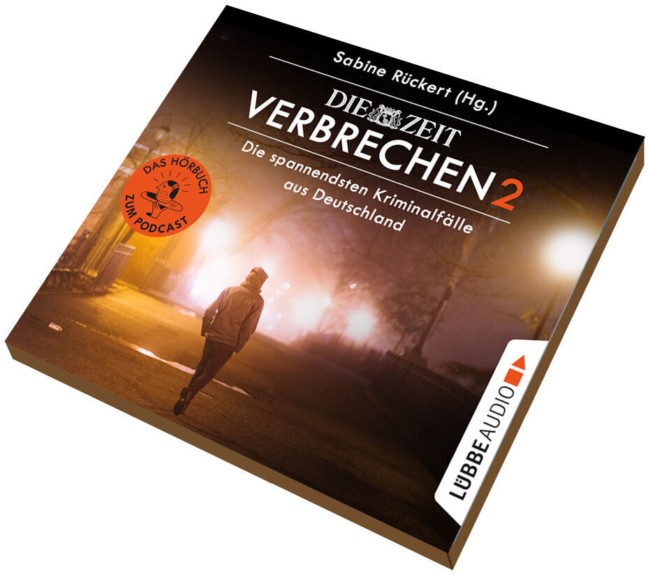 Cover des Hörbuchs 'ZEIT Verbrechen 2'. Zu sehen ist ein dunkler Hintergrund mit einem Bild, das eine Person in einer nachtbeleuchteten Straße zeigt. Auf dem Cover sind auch orange und rote Akzente und der Schriftzug 'Die spannendsten Kriminalfälle aus Deutschland'.