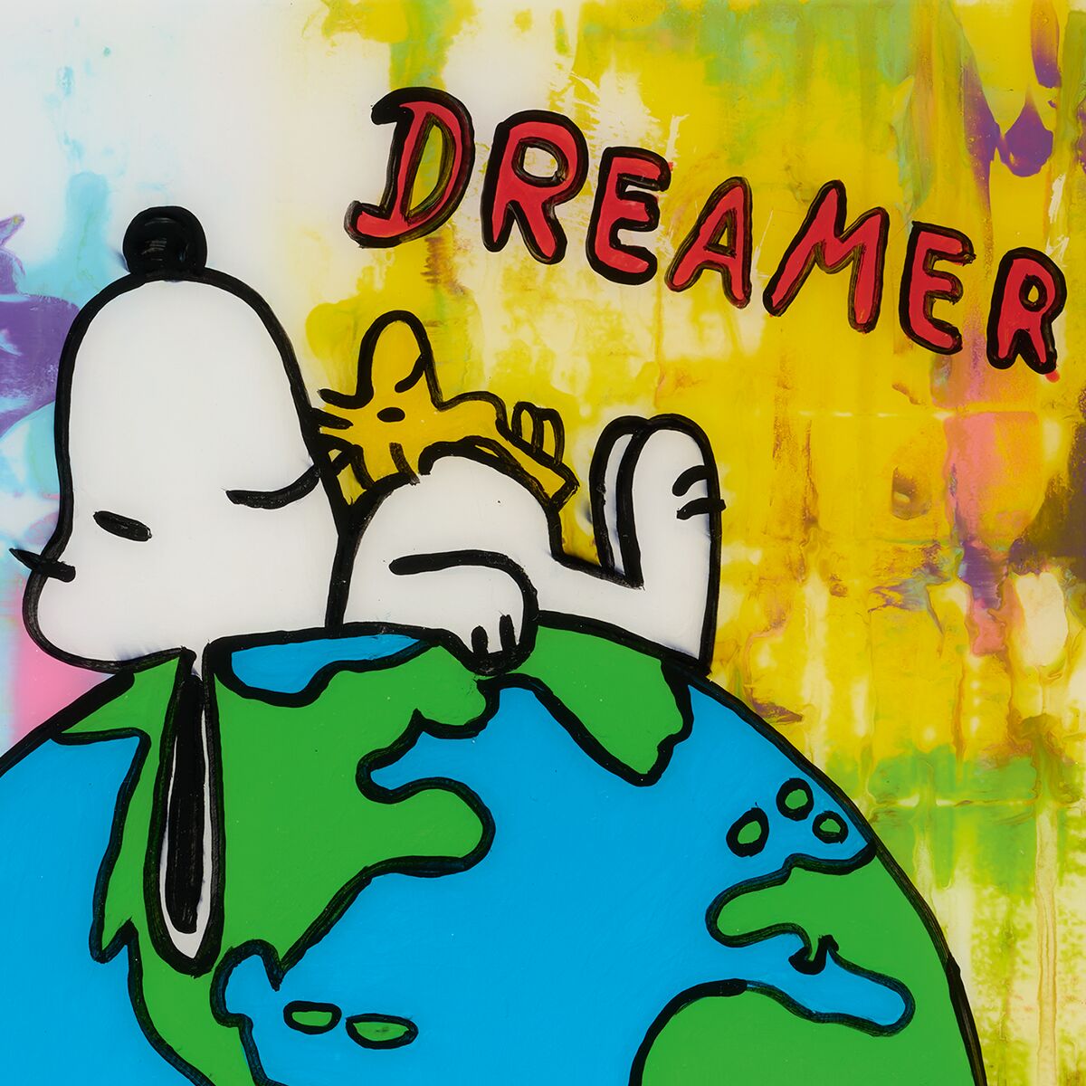 Der Kunstdruck »DREAMER« von Michael Pfannschmidt zeigt eine Comic-Figur, die entspannt auf einer stilisierten, leuchtend grünen und blauen Weltkugel liegt. Im Hintergrund verschmelzen kräftige Gelb- und Pinktöne. Über der Figur steht groß das rote Wort „DREAMER“.