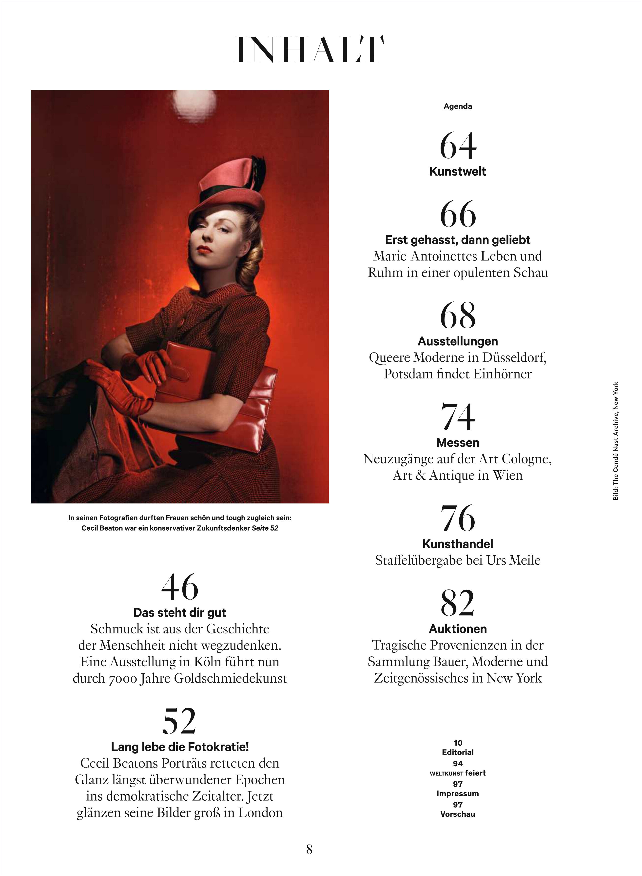 Titelblatt der Zeitschrift WELTKUNST 248/25. Im Fokus steht ein stilvolles, retroinspiriertes Frauenporträt mit rotem Hut und eleganter Kleidung vor einem roten Hintergrund. Rechts werden die Artikel des Magazins aufgelistet. Die Bildkomposition strahlt historischen Charme und künstlerische Ästhetik aus.