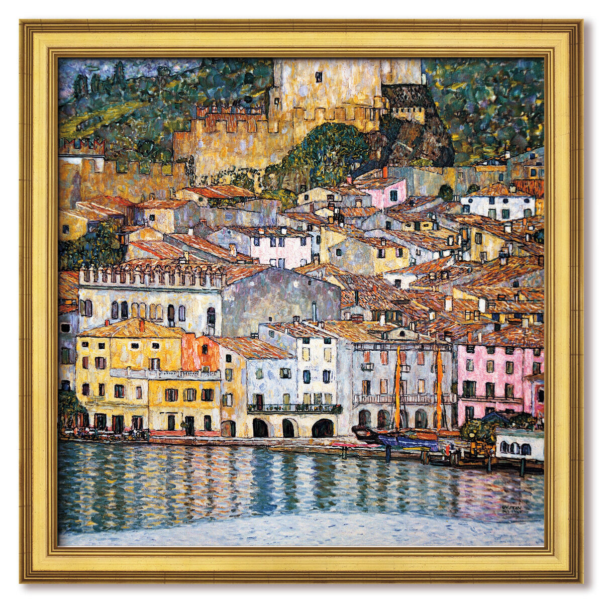 Ölgemälde von Gustav Klimt, zeigt die Stadt Malcesine am Gardasee aus dem Jahr 1913. Gebäude mit bunten Fassaden und mediterrane Landschaft spiegeln sich im ruhigen Wasser des Gardasees.