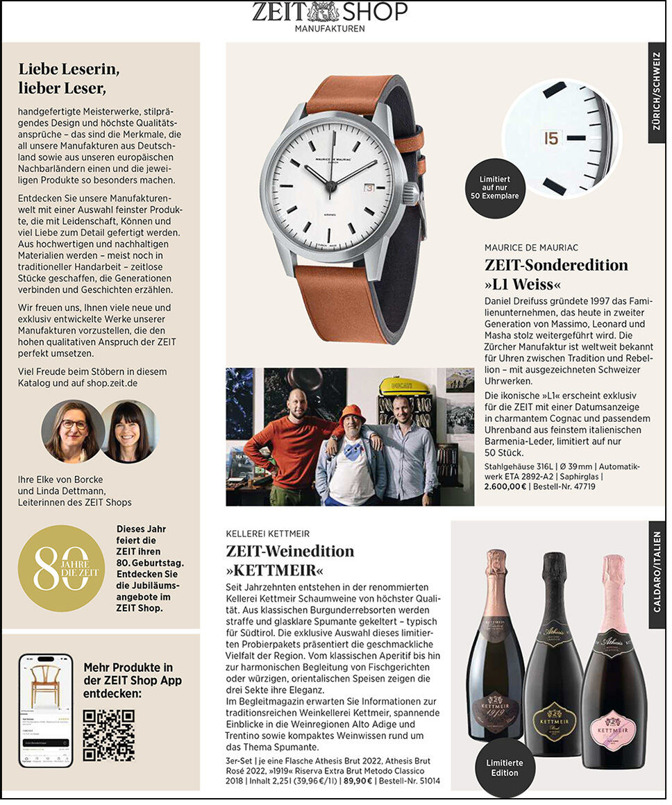 Der ZEIT SHOP Katalog Manufakturen 1 zeigt eine Armbanduhr mit braunem Lederband, eine Nahaufnahme einer weißen Uhr, vier Flaschen Sekt bzw. Champagner und verschiedene Text- sowie Bildbereiche. Modernes, elegantes Layout mit hellen Farben und exklusiven Produkten.